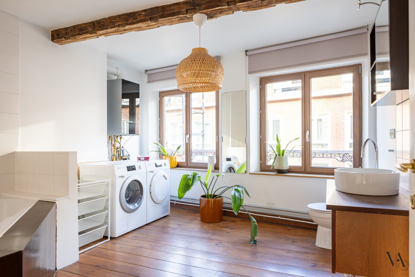 Gerenoveerd duplex appartement in historisch pand foto 5