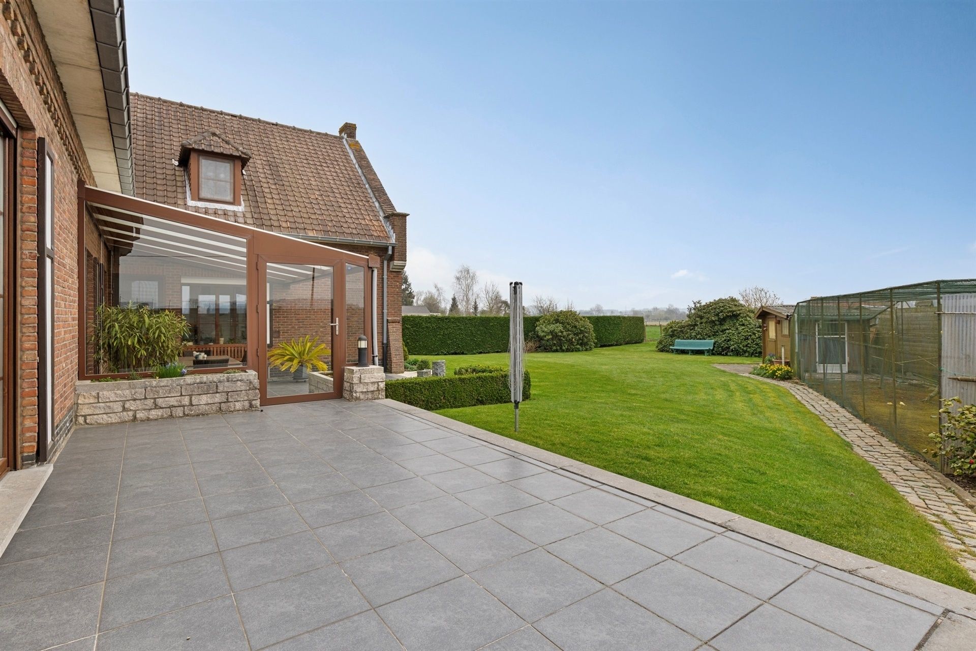 Rustig gelegen landhuis met 6 kamers foto 8