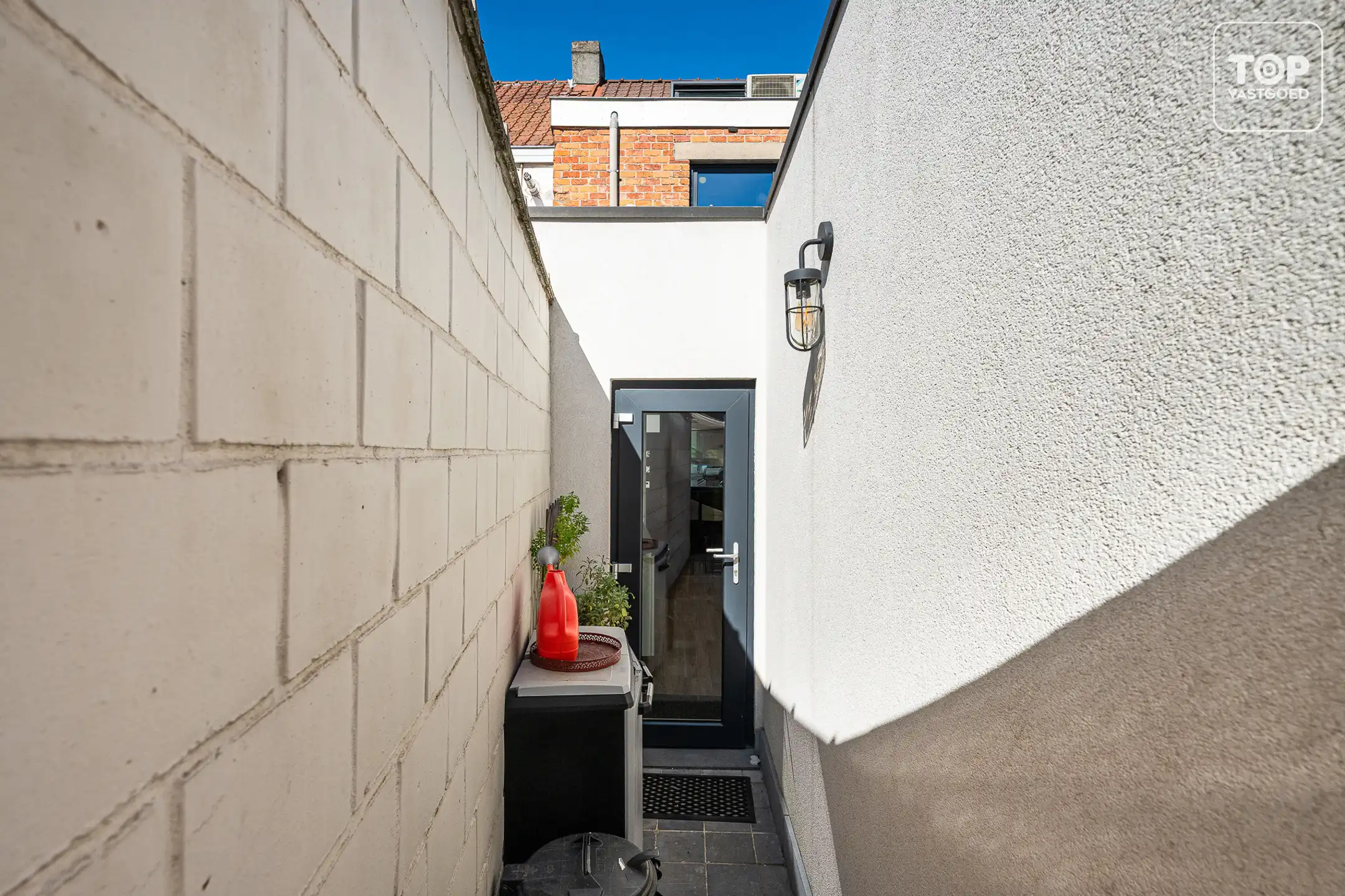 Ideale starterswoning met 2 slaapkamers en dressing. foto 16