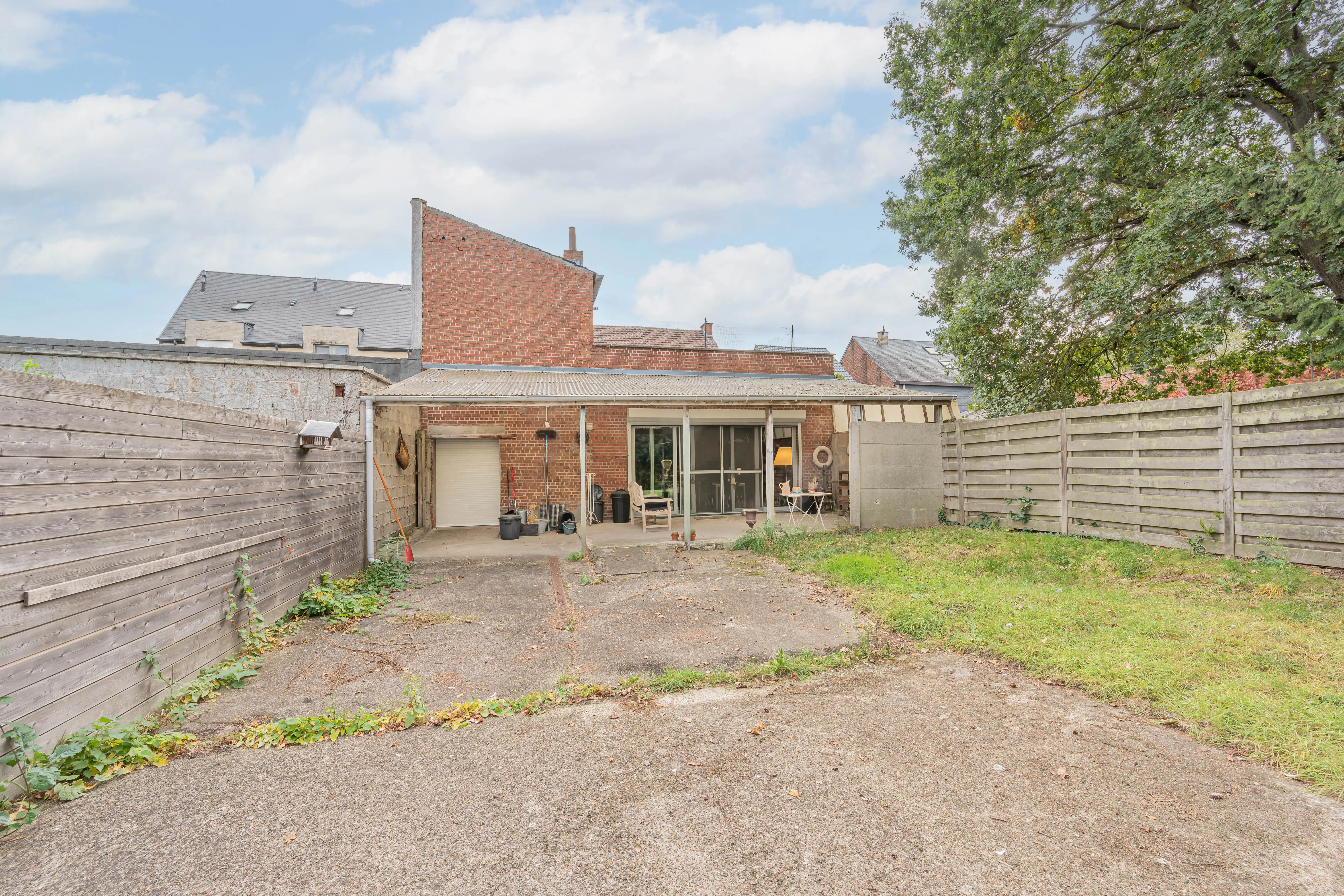 Ruime woning met 5 slaapkamers, inpandig magazijn en tuin foto 29