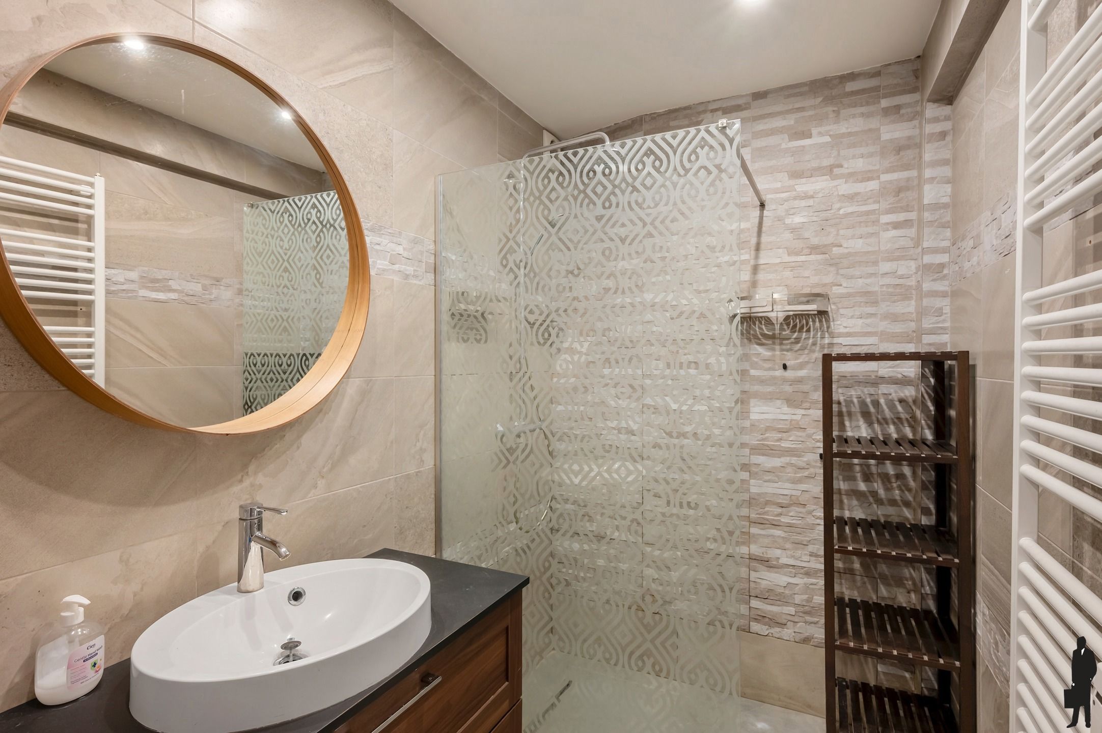 Lichtrijk appartement op toplocatie in Deurne! foto 12