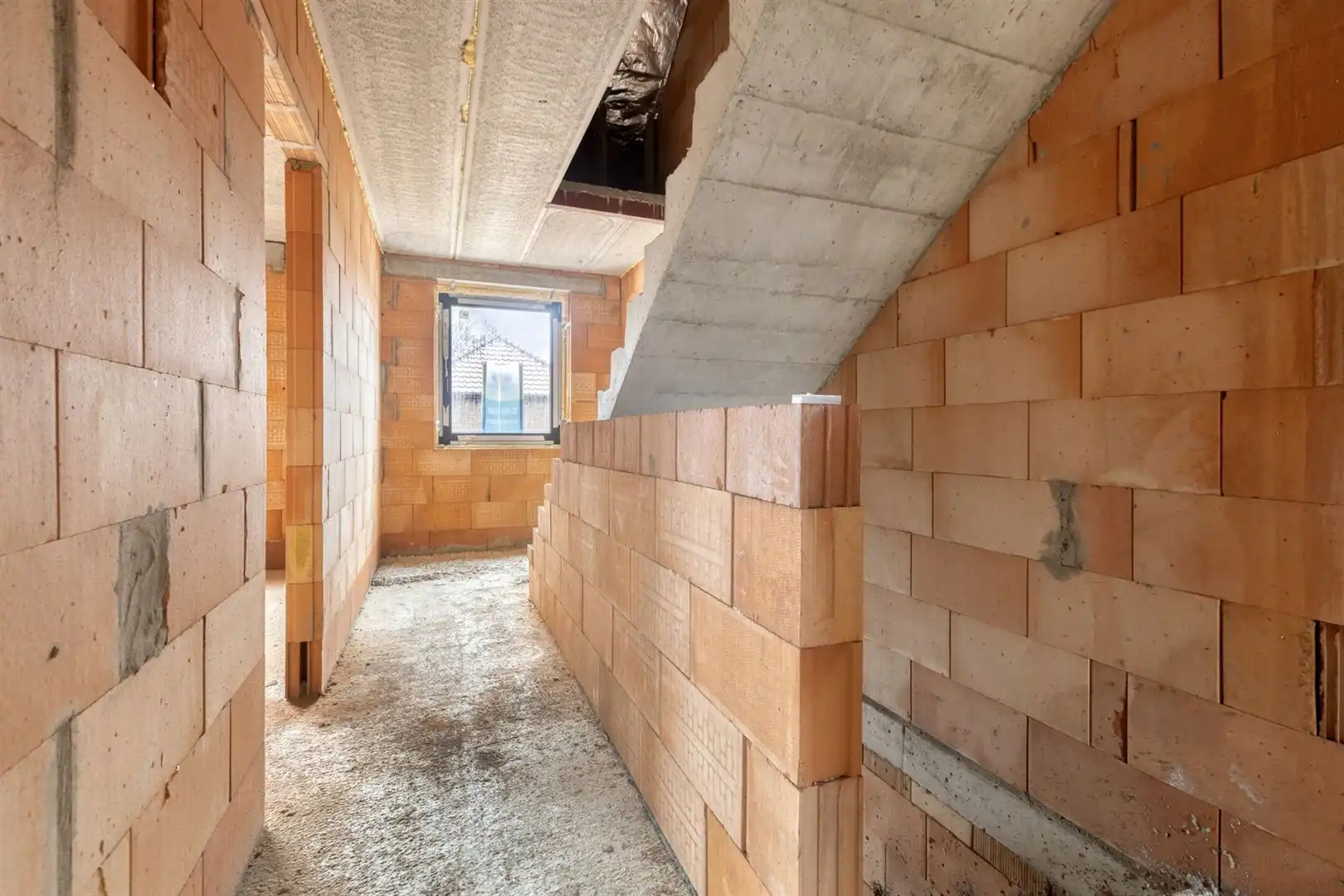 TE KOOP: Halfopen CASCO-nieuwbouwwoning met 4 slaapkamers! foto 8