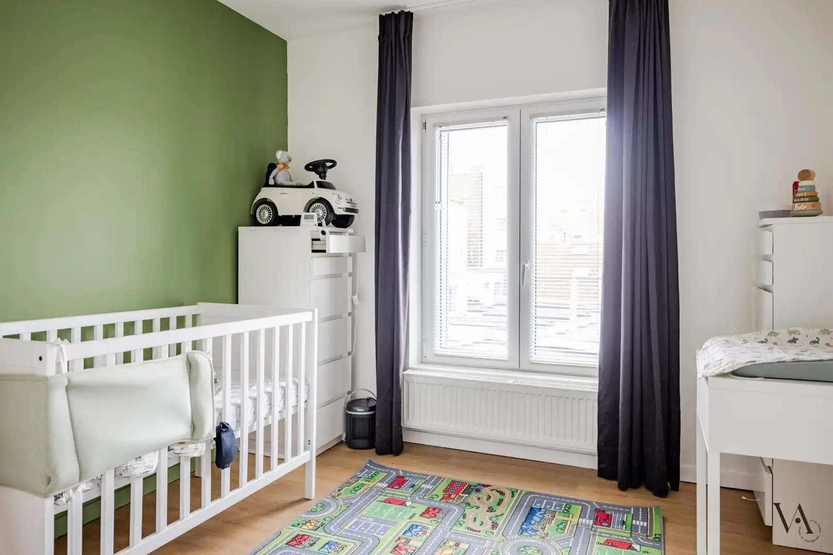 Volledig gerenoveerde woning met koer en dakterras in rustig straatje in Leuven foto 12
