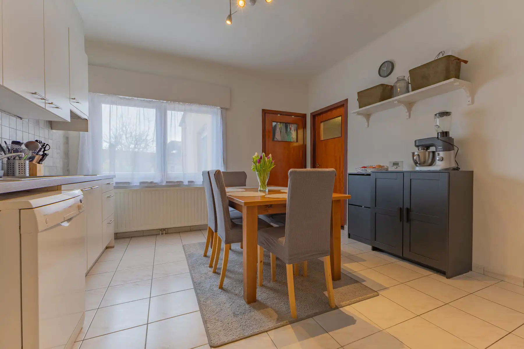 Opbrengsteigendom met drie appartementen foto 7