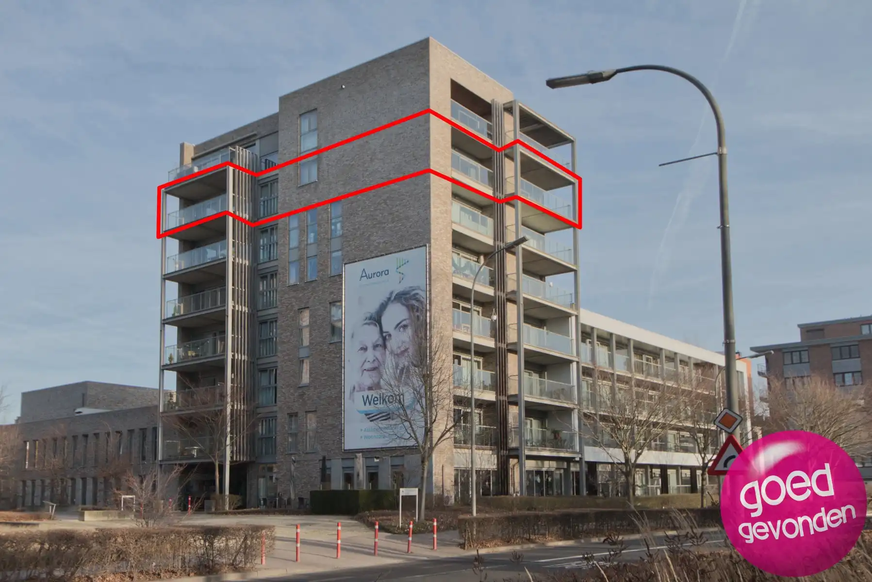 APP 300 m² - 3 SLK - 2 LIVINGS - 2 BDK - PARKING - LIFT foto {{pictureIndex}}