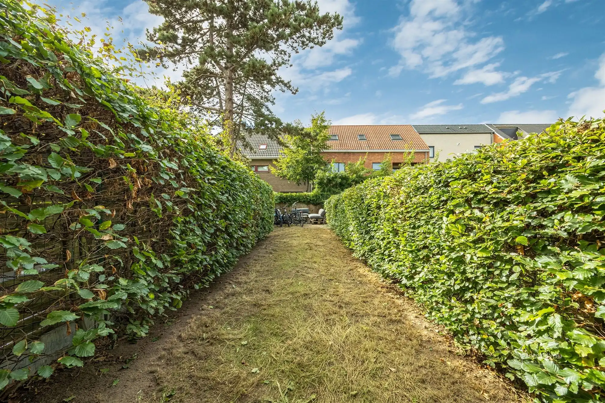 Instapklare Rijwoning, 2 slaapk en tuin foto 9
