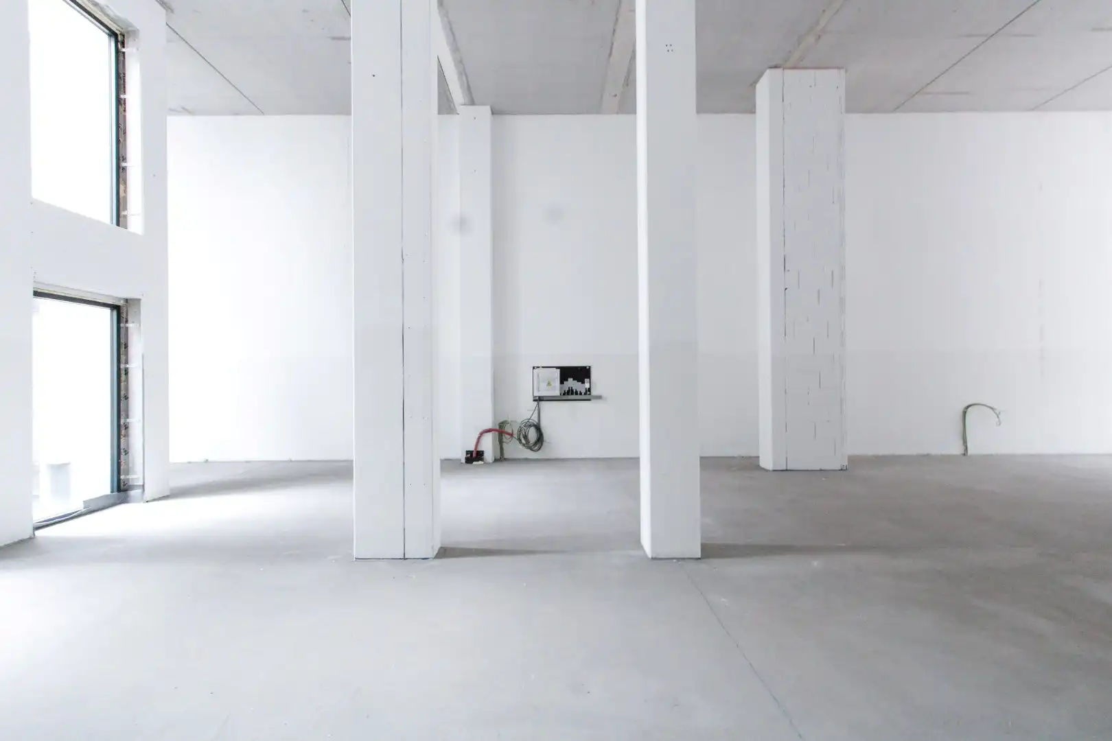 Prachtige winkel Lippenslaan 217 te huur (minimum 50% verplichting horeca of voeding) foto 3