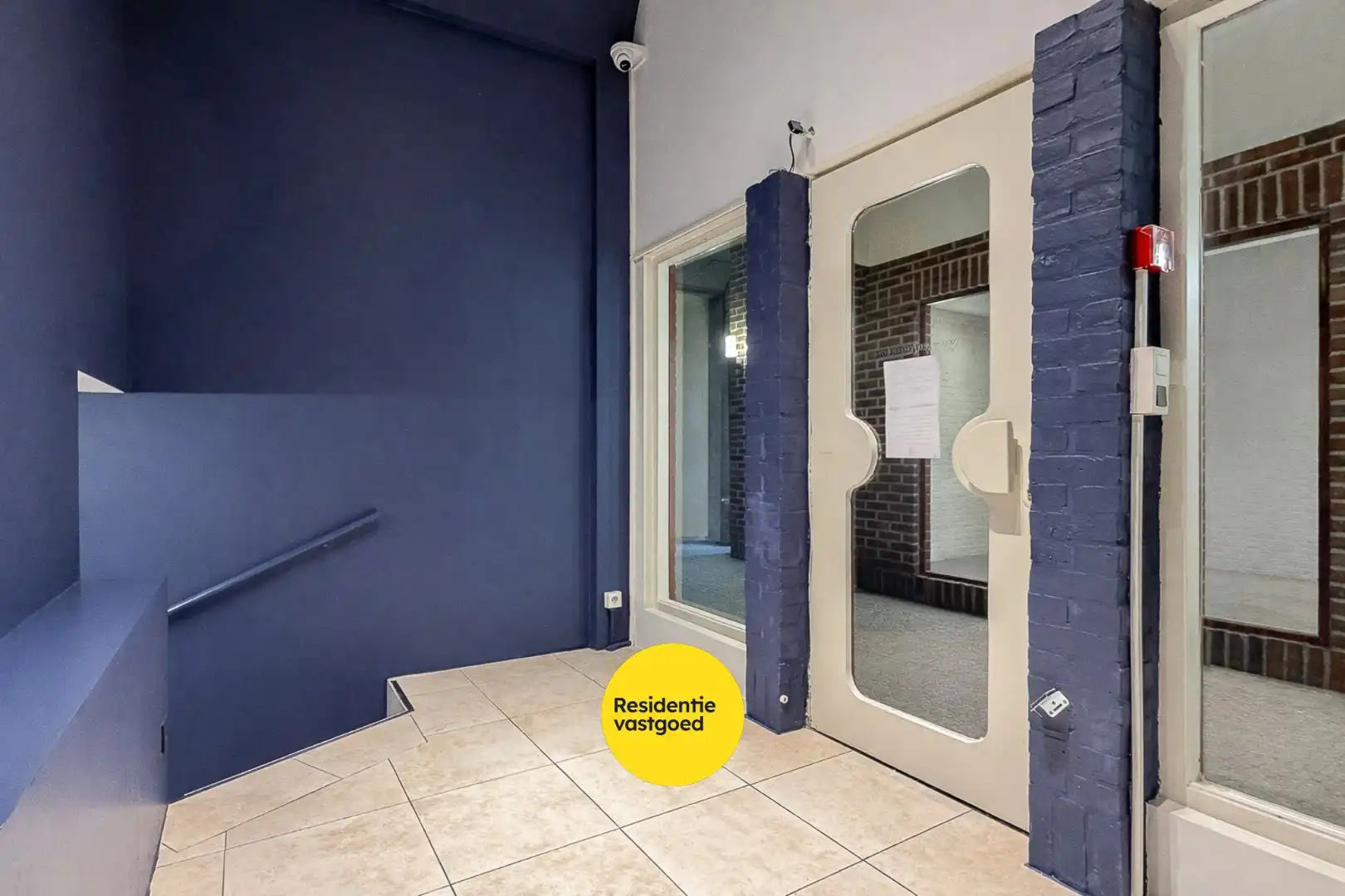 Uitzonderlijke investeringsopportuniteit in Galerij Ter Steeghere – hartje Brugge foto 16