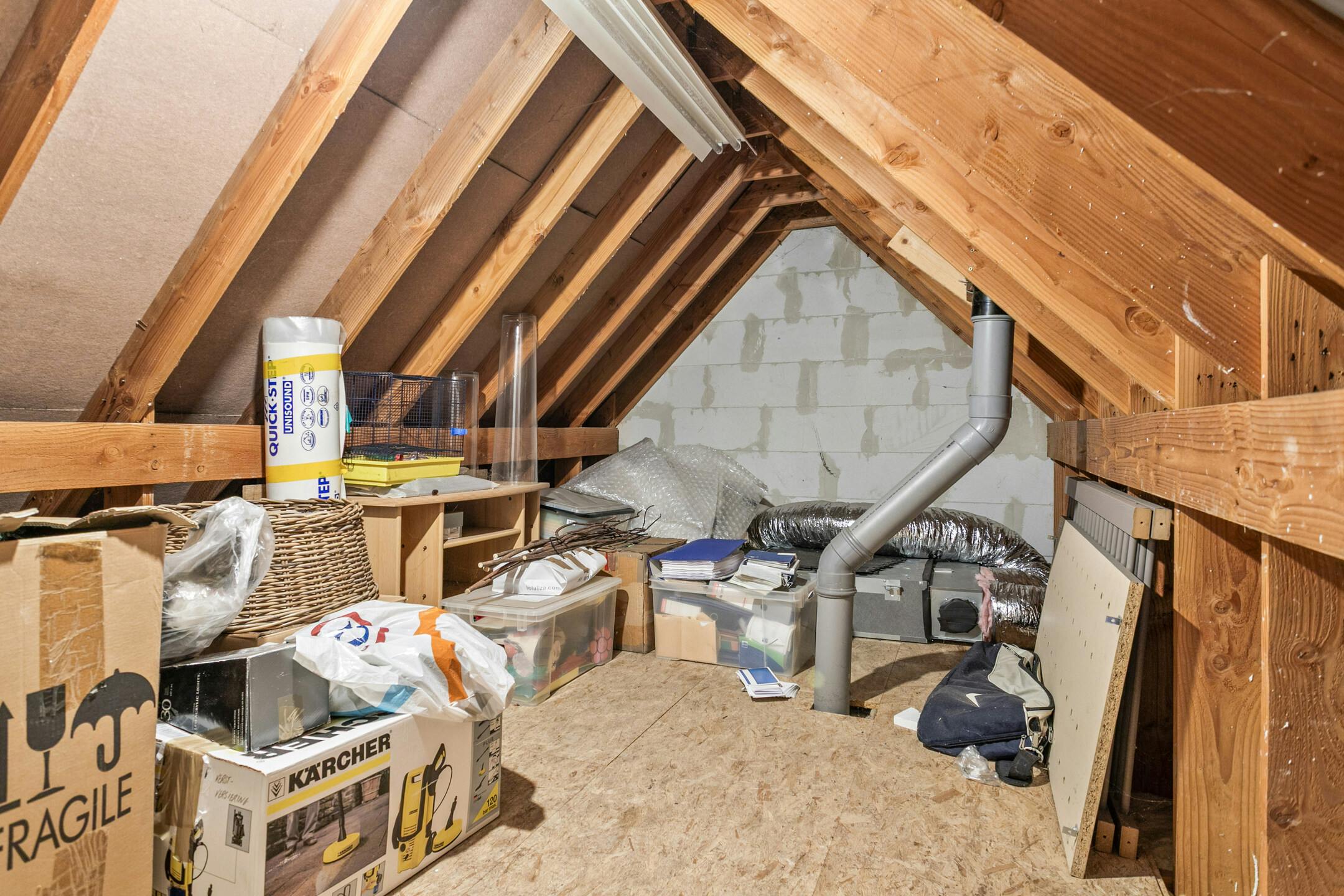 Volledig instapklaar huis met 3 kamers te koop in Deerlijk foto 17