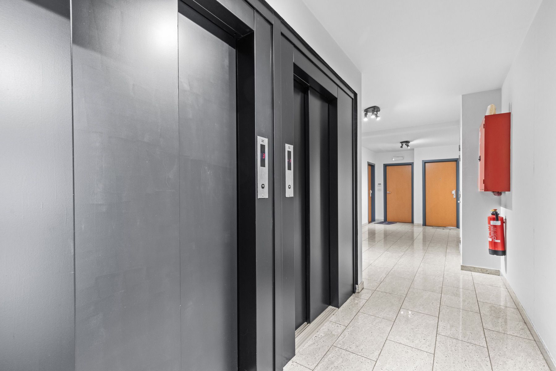 Ruim en lichtrijk appartement te koop in Oostende foto 15