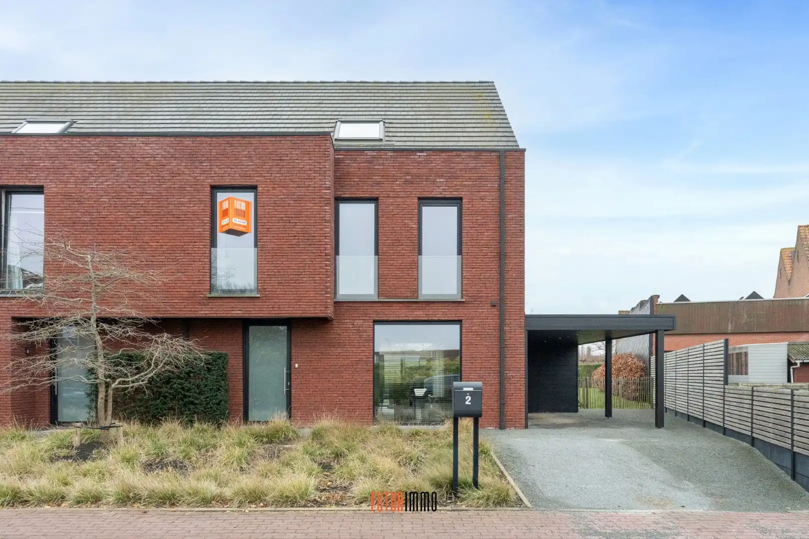 Moderne half open woning in Oekene foto 23