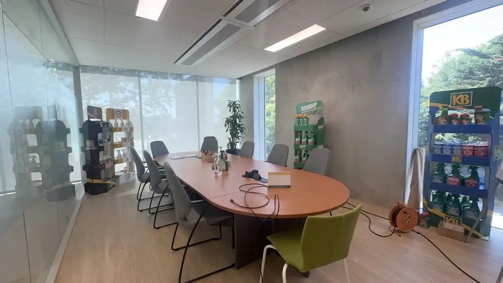 Energiezuinige kantoren te huur in Office Park aan E17 te Lokeren foto 8