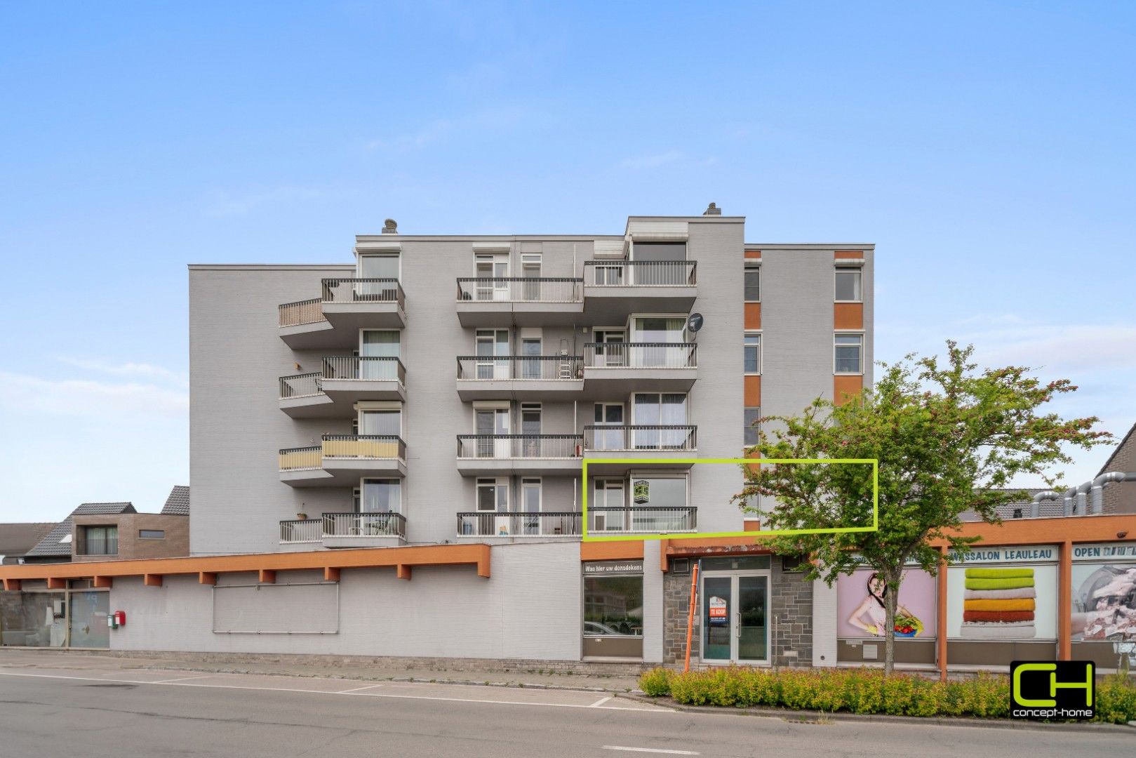 Appartement met twee slaapkamers en garage te koop in Waarschoot foto 18