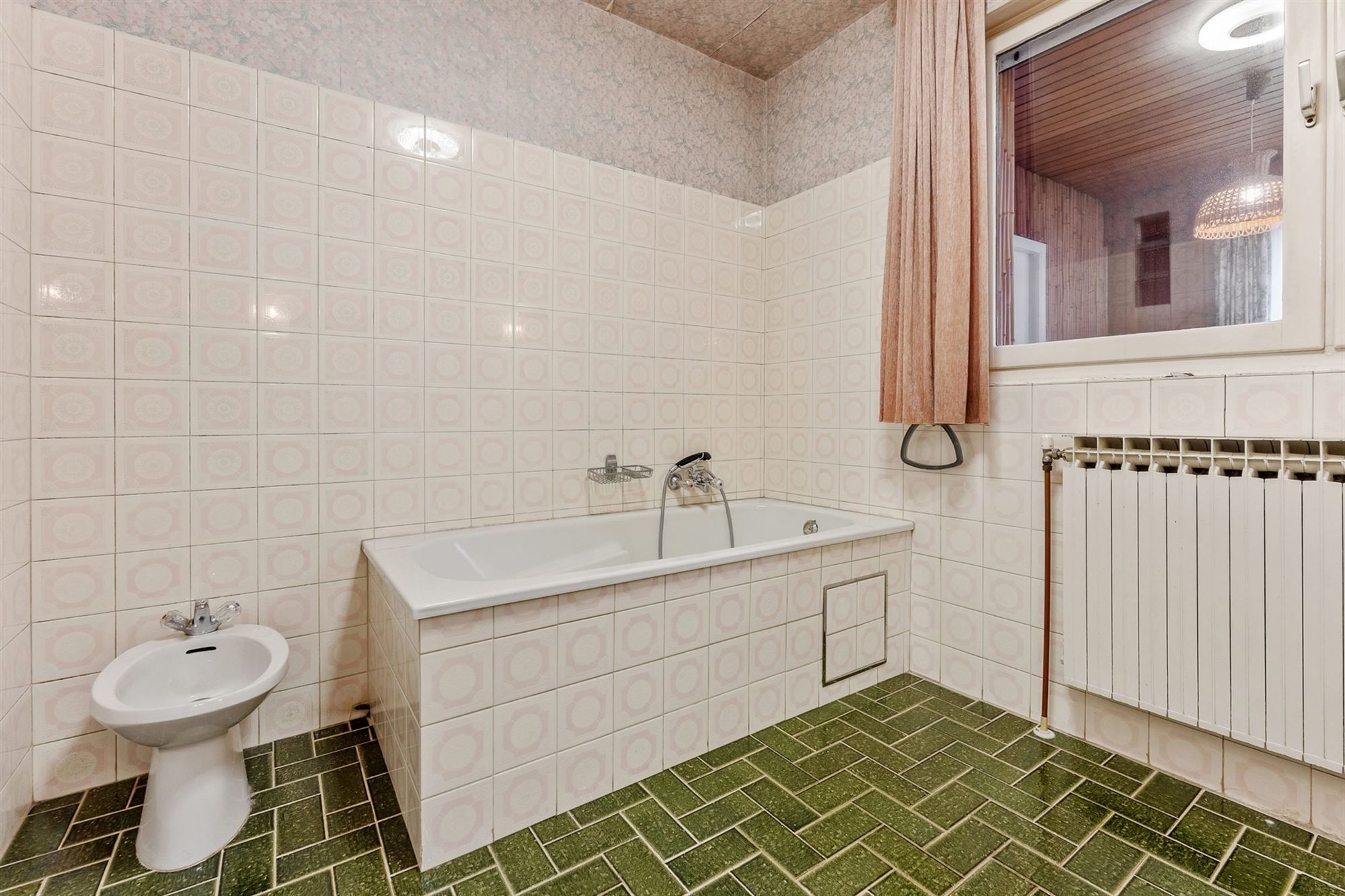 OP TE FRISSEN WONING MET 3 SLAAPKAMERS GELEGEN OP EEN PERCEEL VAN 4A89CA TE PAAL foto 15