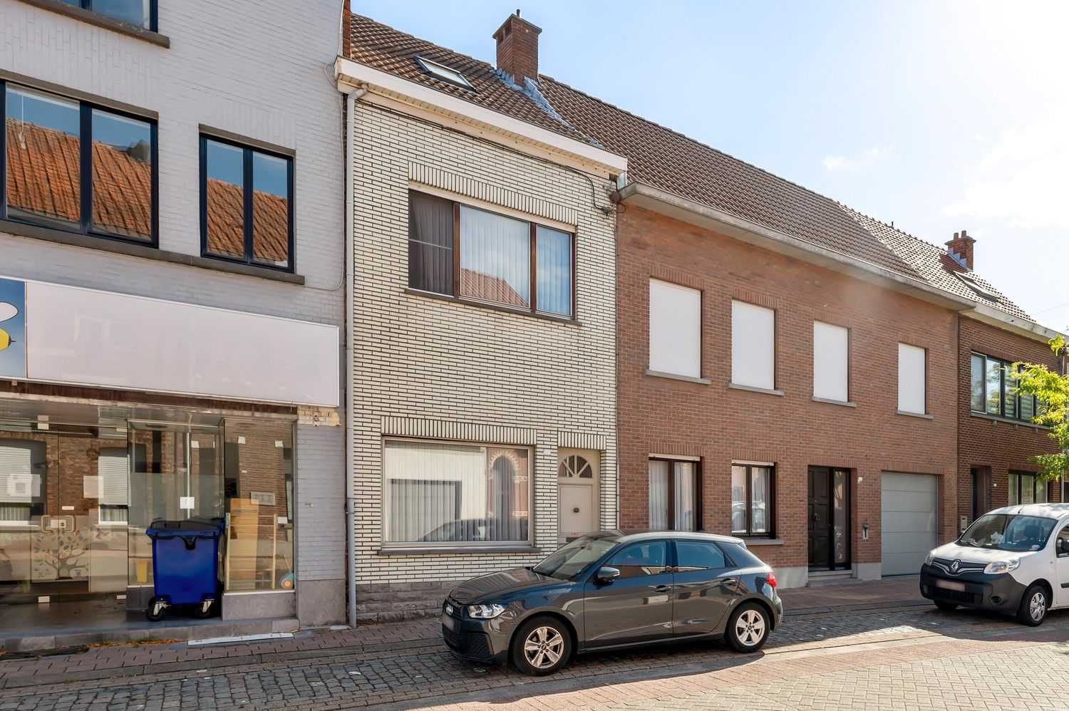 OP TE FRISSEN WONING I DUFFEL I EPC = C I 2/3 SLAAPKAMERS foto {{pictureIndex}}