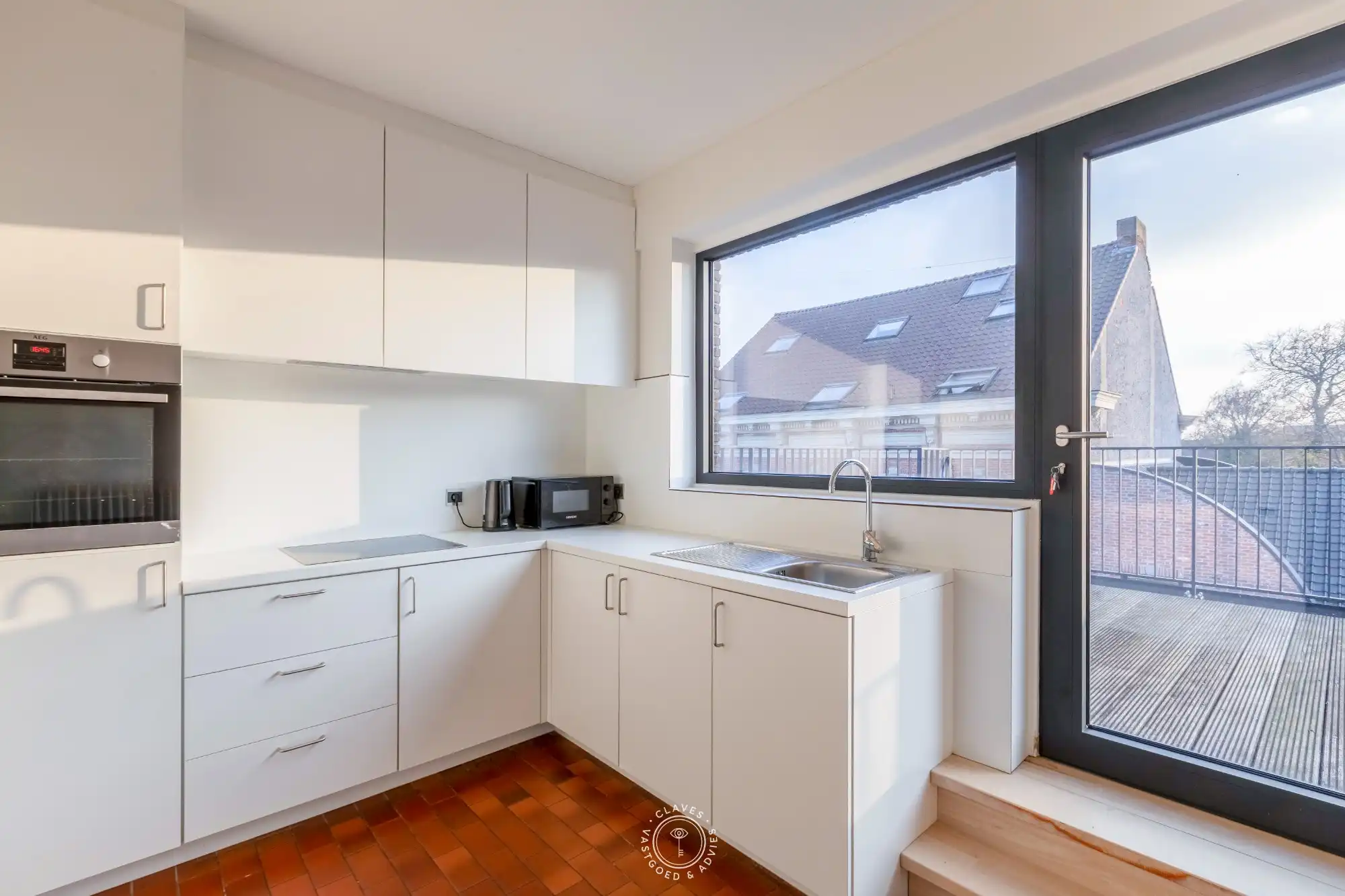 Dakappartement met ruim zuidgericht terras in centrum Sint-Niklaas foto 4