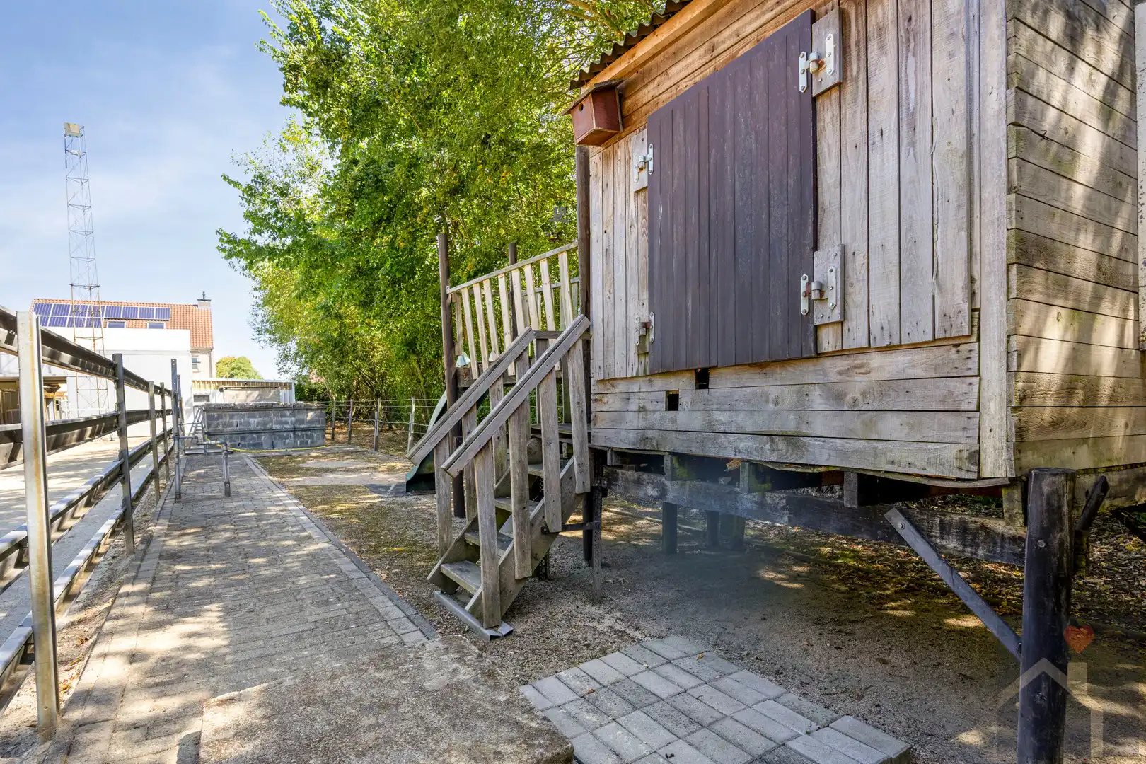 🐴 WONEN MET JE PAARDEN AAN HUIS? DIT IS ER ÉÉN OM TE BEKIJKEN! 🏡 foto 48