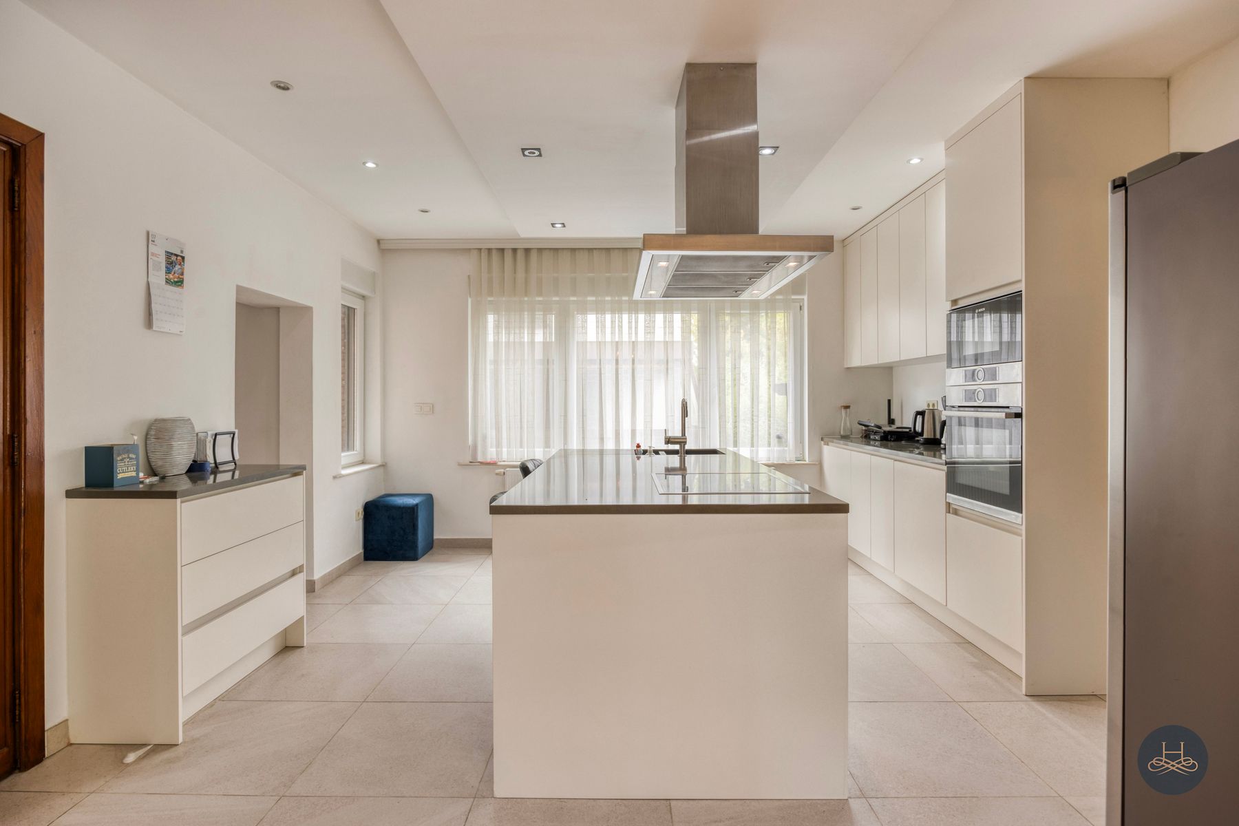 Hoogwaardig afgewerkte, ruime gezinswoning op toplocatie foto 5