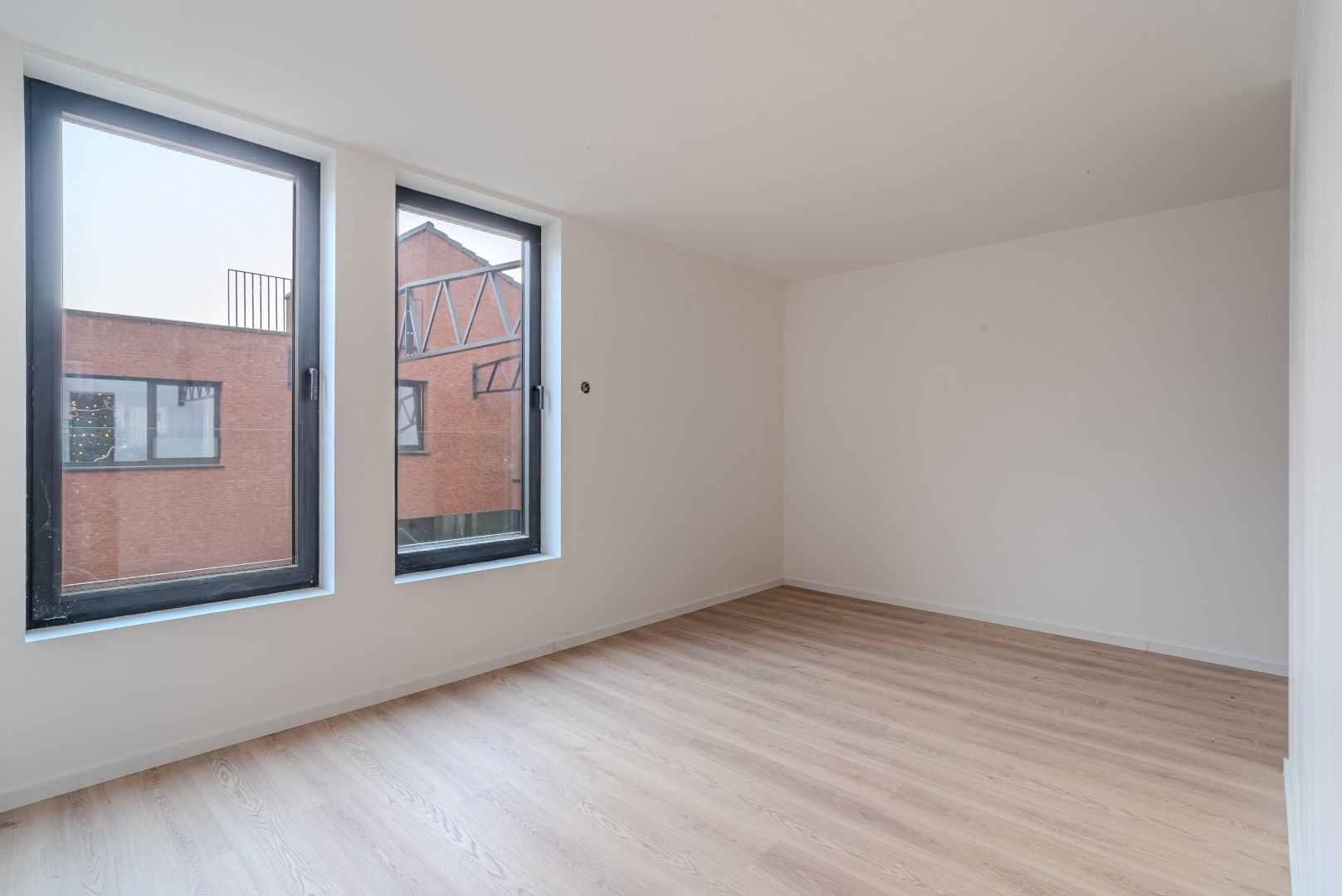 Nieuwenhuyze: nabij het centrum Kortrijk en de Leie foto 7