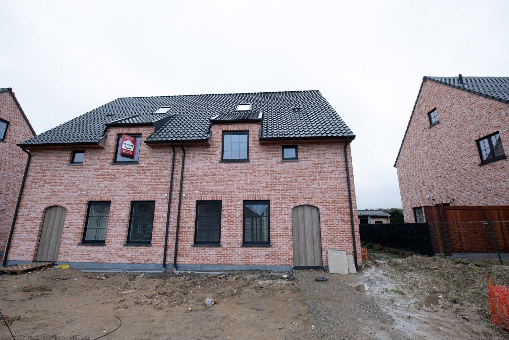 Prachtige nieuwbouwwoningen ( 4 woningen) te Oosterzele! foto 3