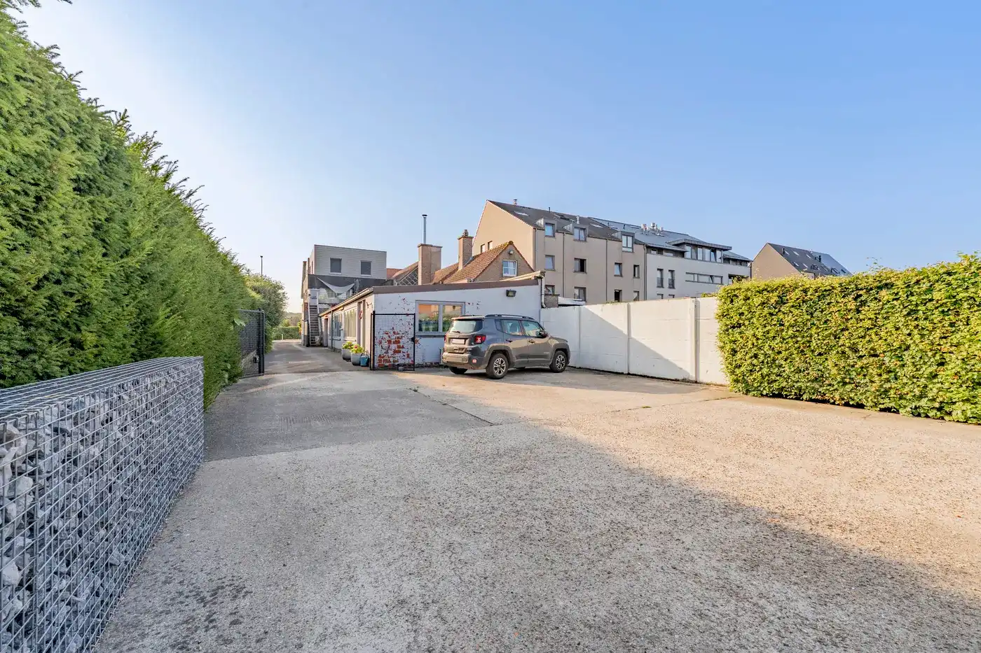 Veelzijdig handelspand/kantoor op uitstekende locatie in Beernem foto 13