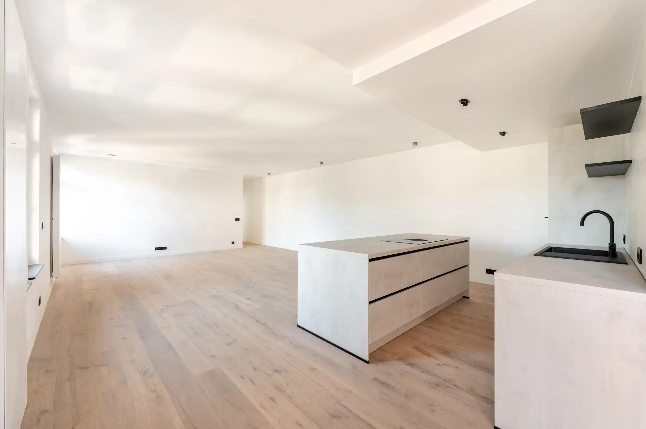 ANTWERPEN – Twee slaapkamers met terras in Whitbread site foto 5