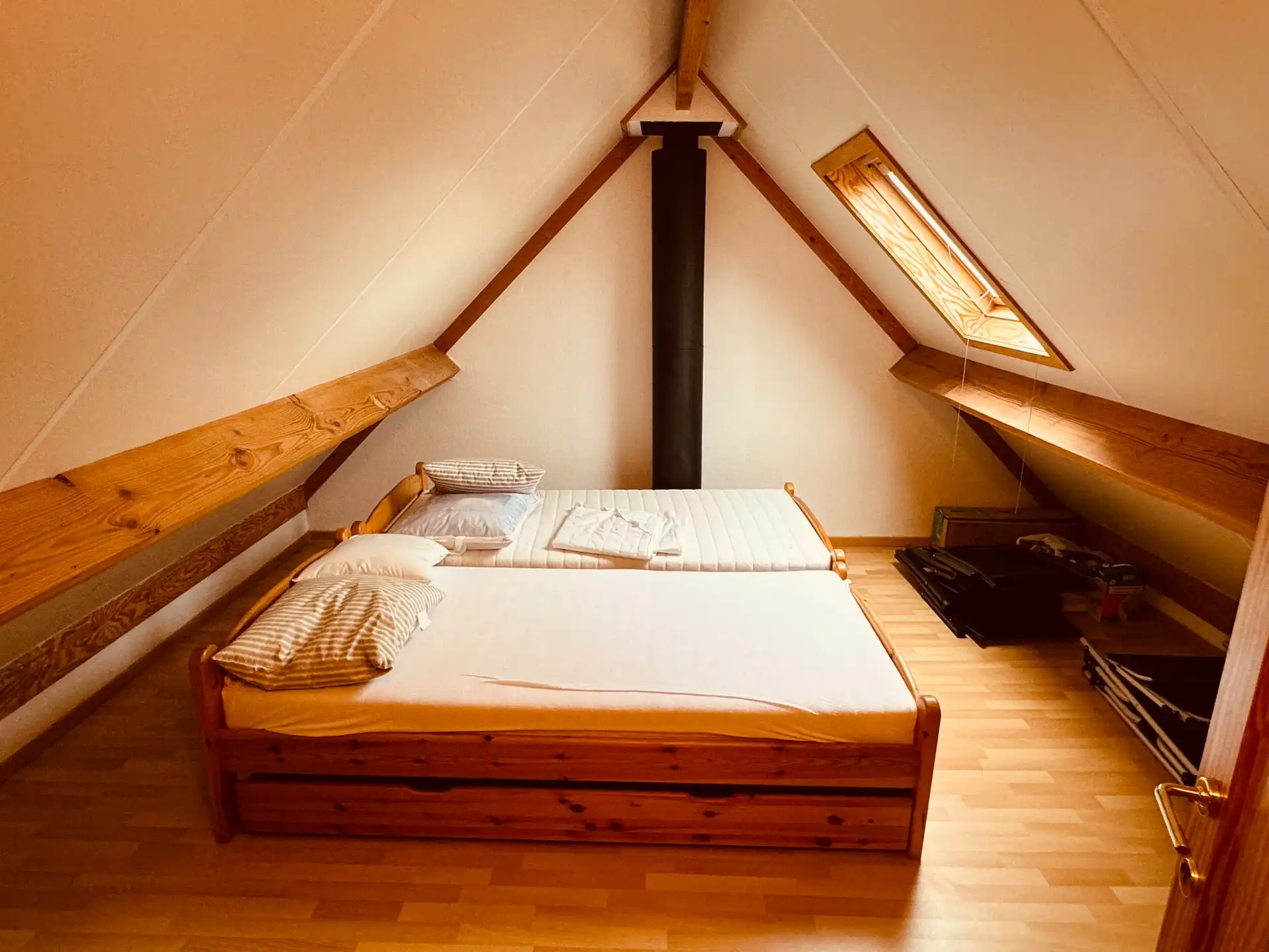 Mooi onderhouden visserswoning nabij het centrum van De Haan. foto 10