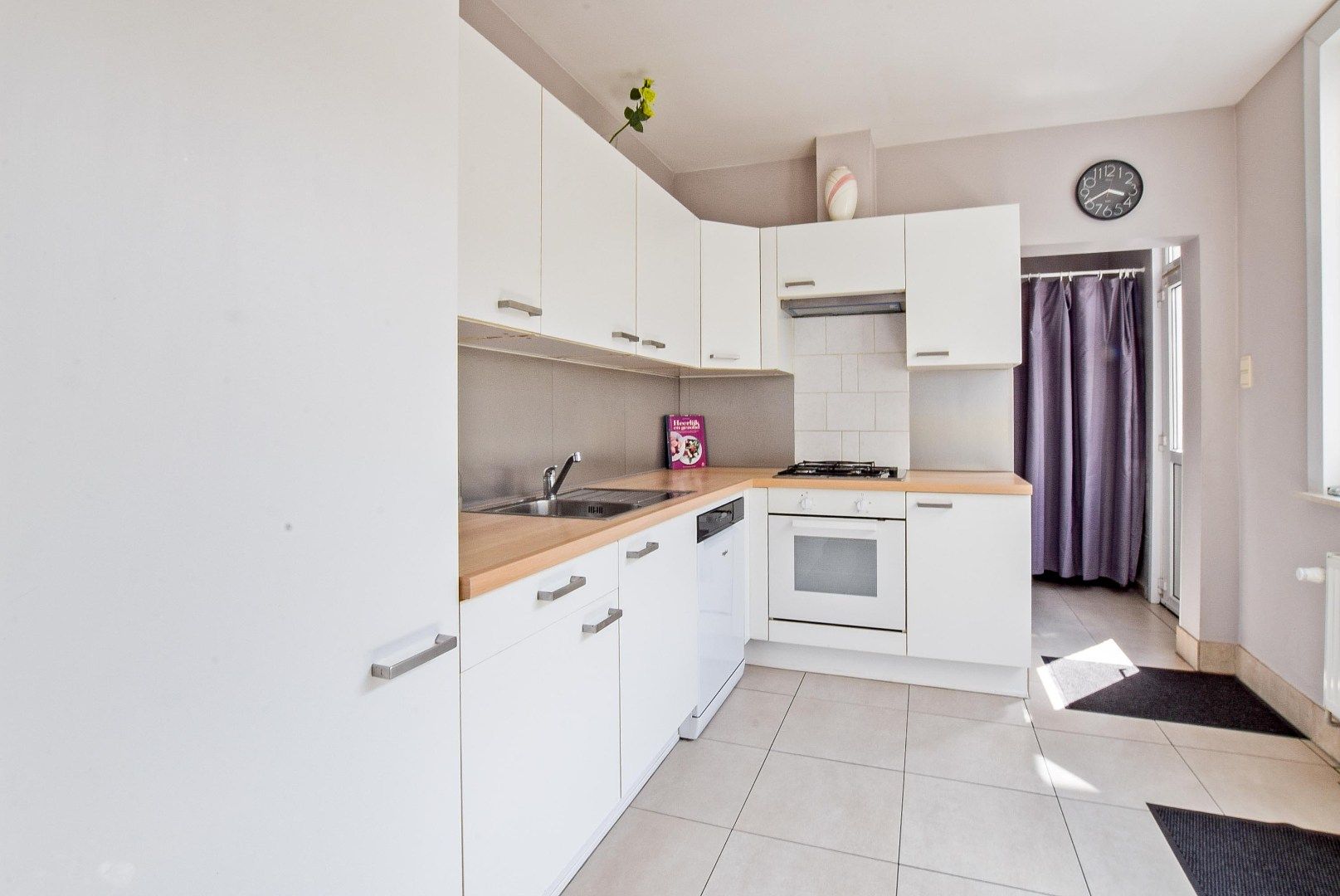 Ruime gezinswoning/vakantiewoning  in Nieuwpoort-Stad –instapklaar op 125 m². foto 5
