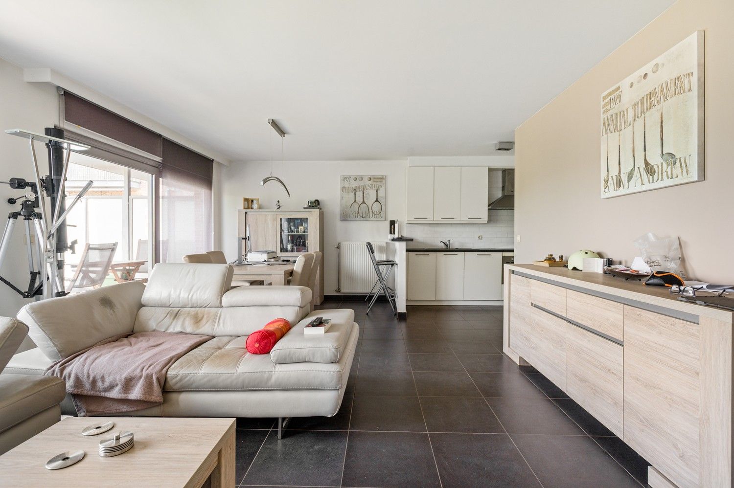 Instapklaar appartement met terras en 2 slaapkamers op centrale ligging in Wijnegem foto 4