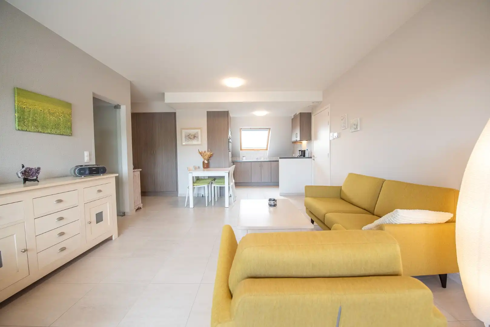 Instapklaar 1-slaapkamerappartement in centrum Olsene foto 5