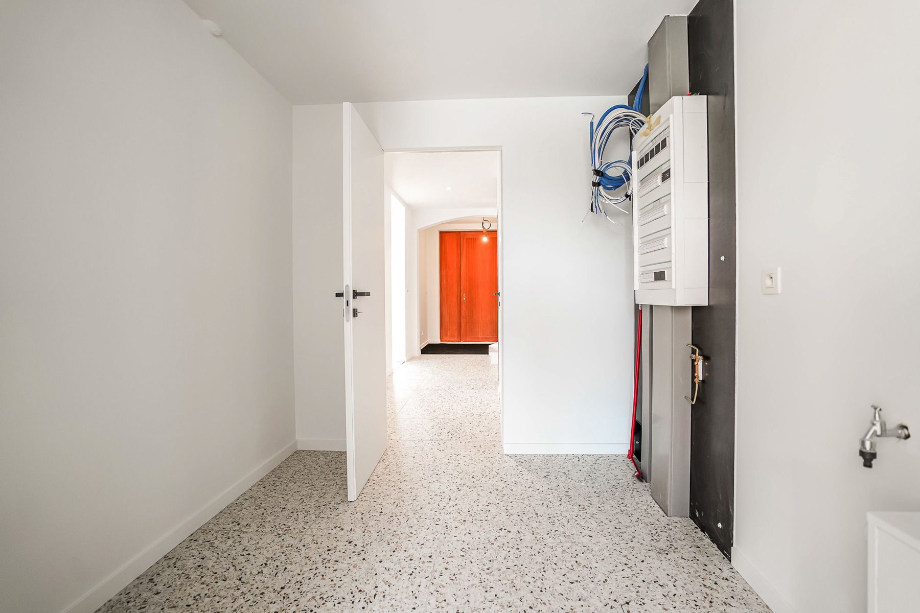 Prachtige, compleet gerenoveerde luxewoning op toplocatie te Kapelle-op-den-Bos foto 14