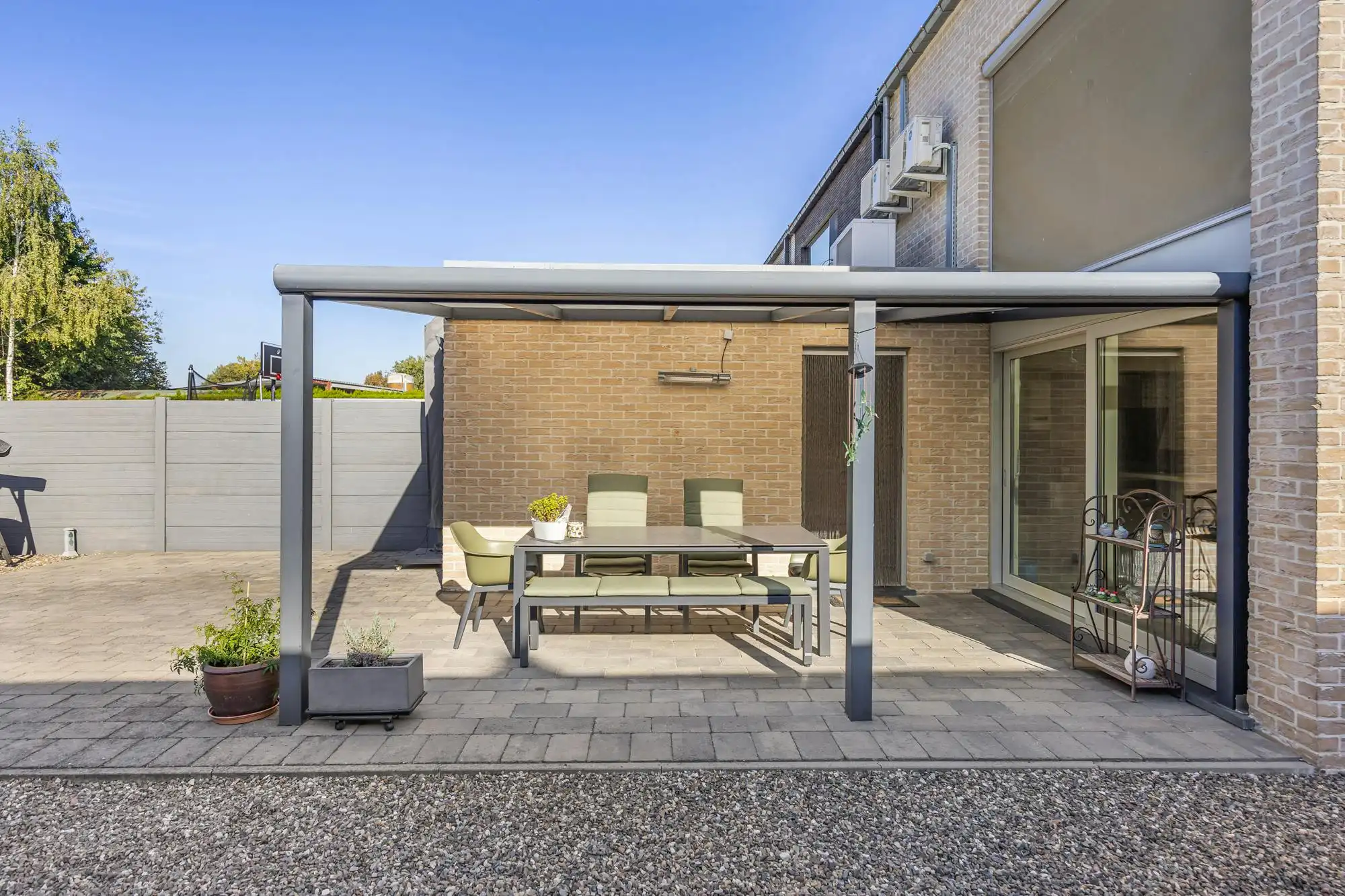 Rustig gelegen energiezuinige woning met ruime tuin foto 24