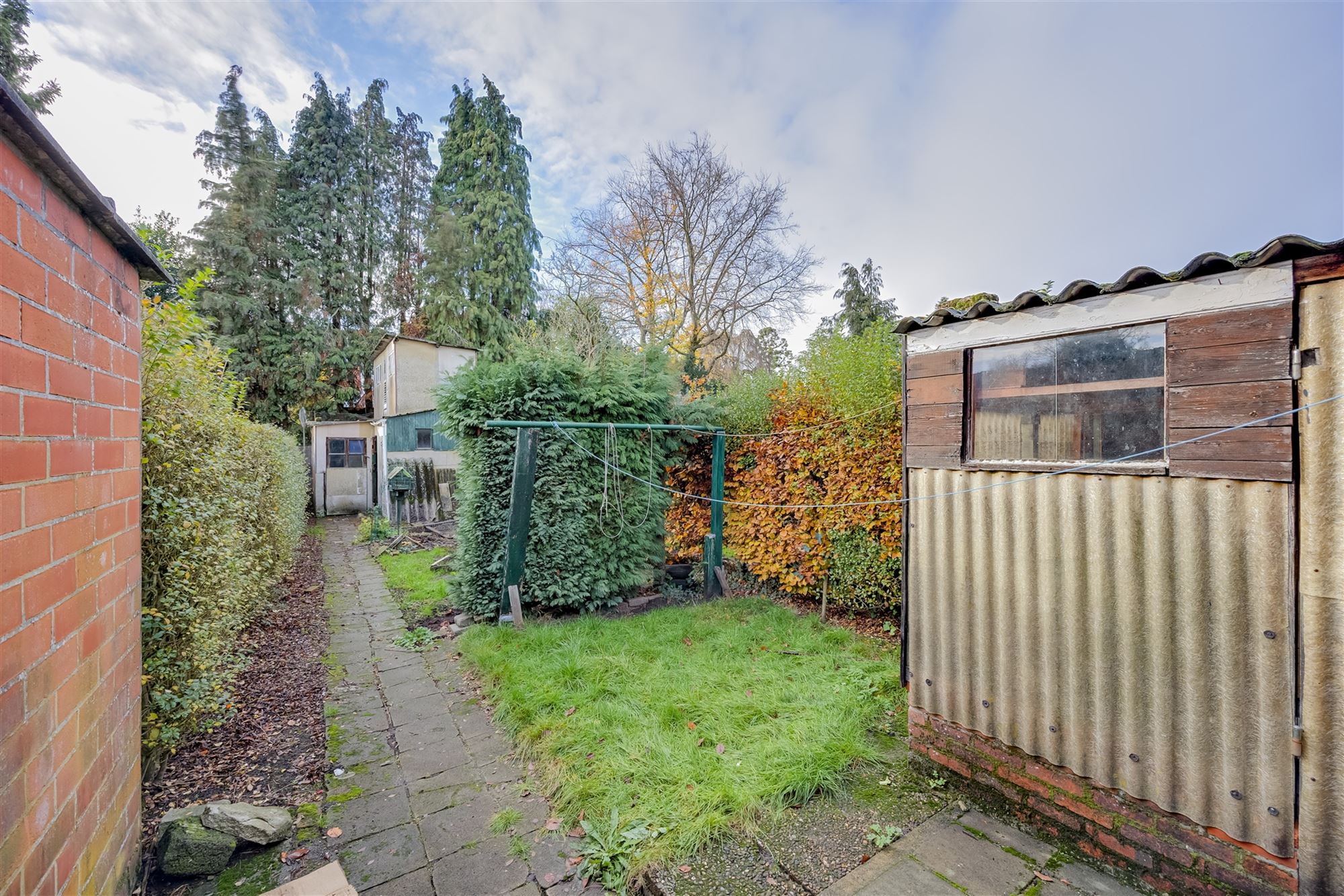 Te renoveren woning met 3-4  slk met gezellige tuin foto 11
