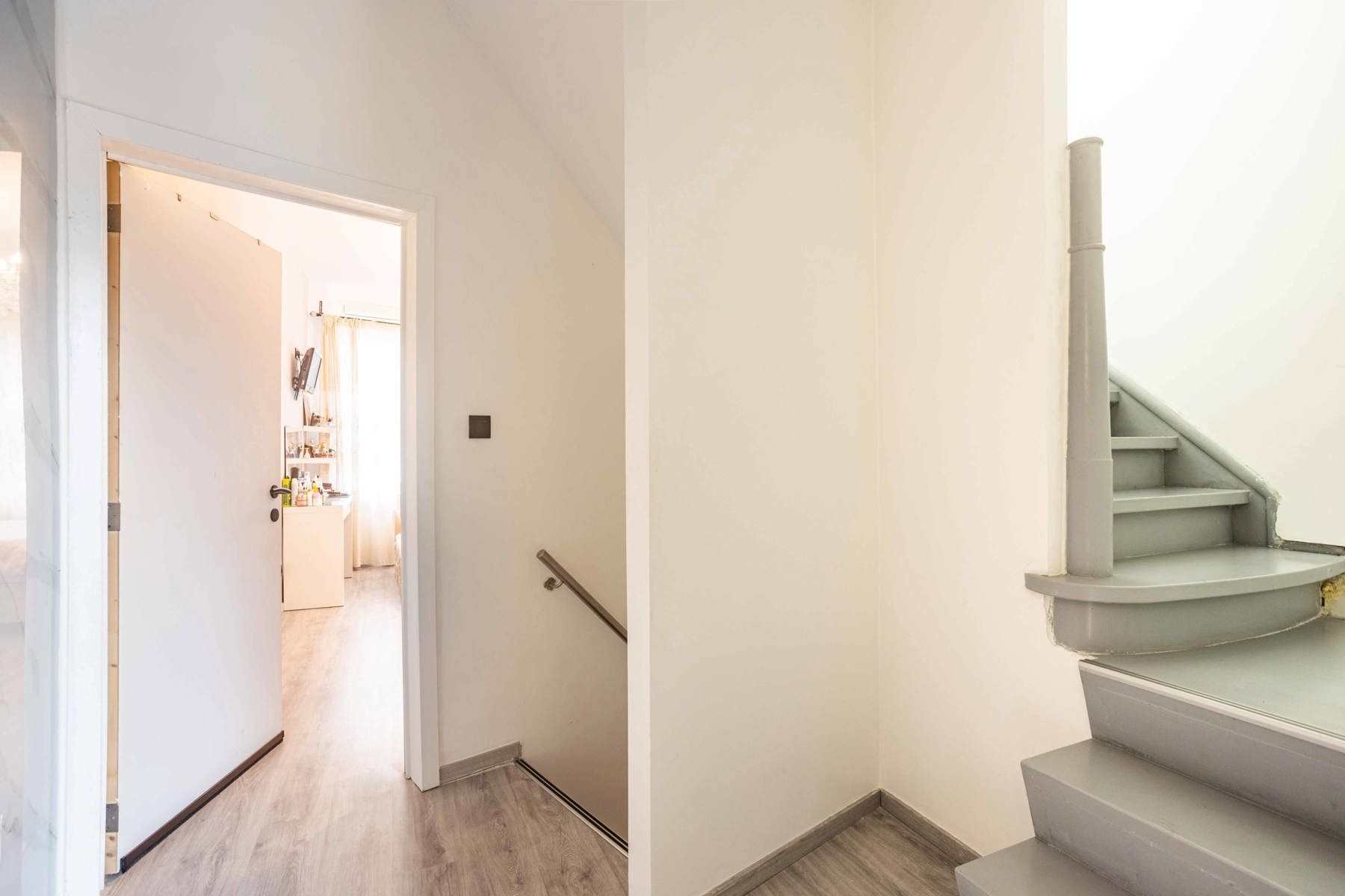 Gerenoveerde stadswoning met tuin en 3 SLP foto 13