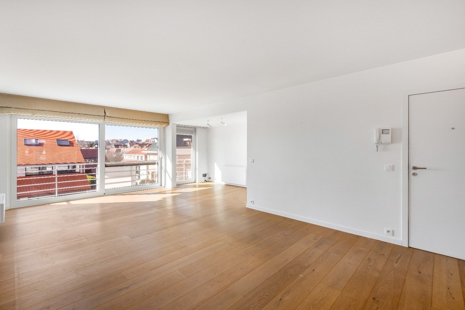 Zonnig appartement met zuid-west oriëntatie en uitzicht op het Zegemeer. foto 4