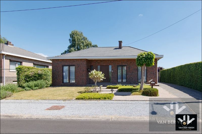 Interessante & ruime woning op rustige locatie Kuringen foto 3