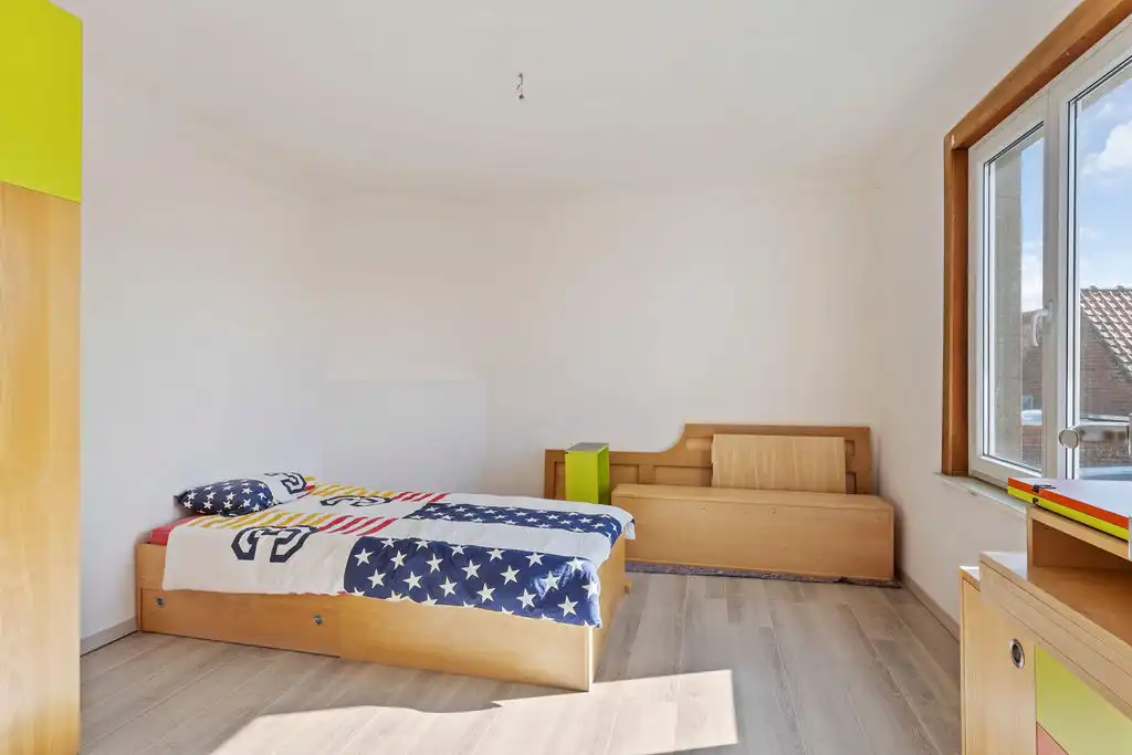 Ruim woonhuis met ruim magazijn op 908m²! foto 12