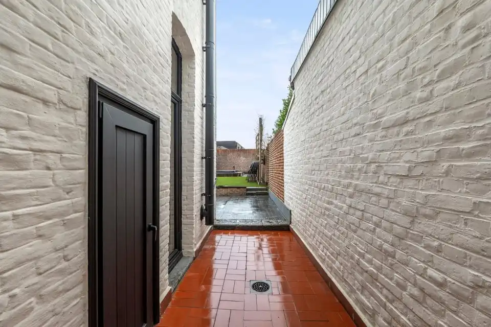 EXCLUSIEF HERENHUIS MET LUXUEUZE AFWERKING IN HET HART VAN SINT-TRUIDEN foto 34