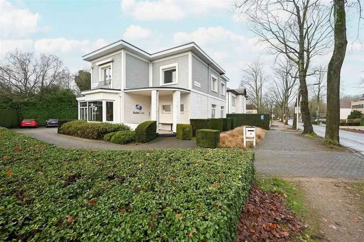 Gemeubelde kantoorruimte all in foto 19