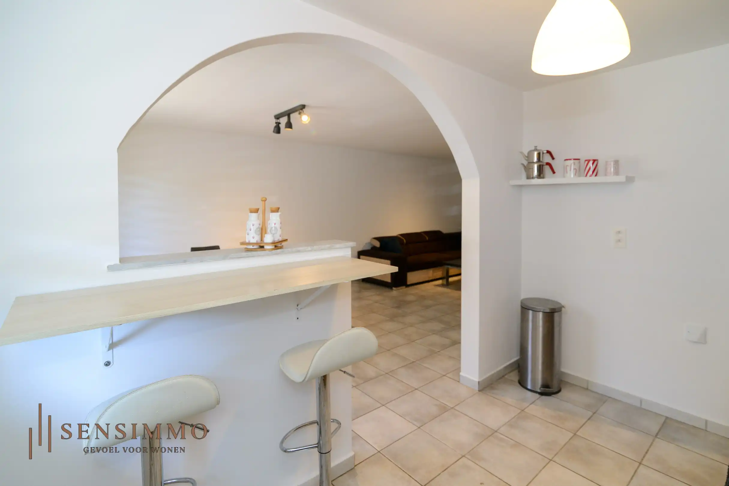 Instapklaar gelijkvloers appartement met 2 slpk foto 8