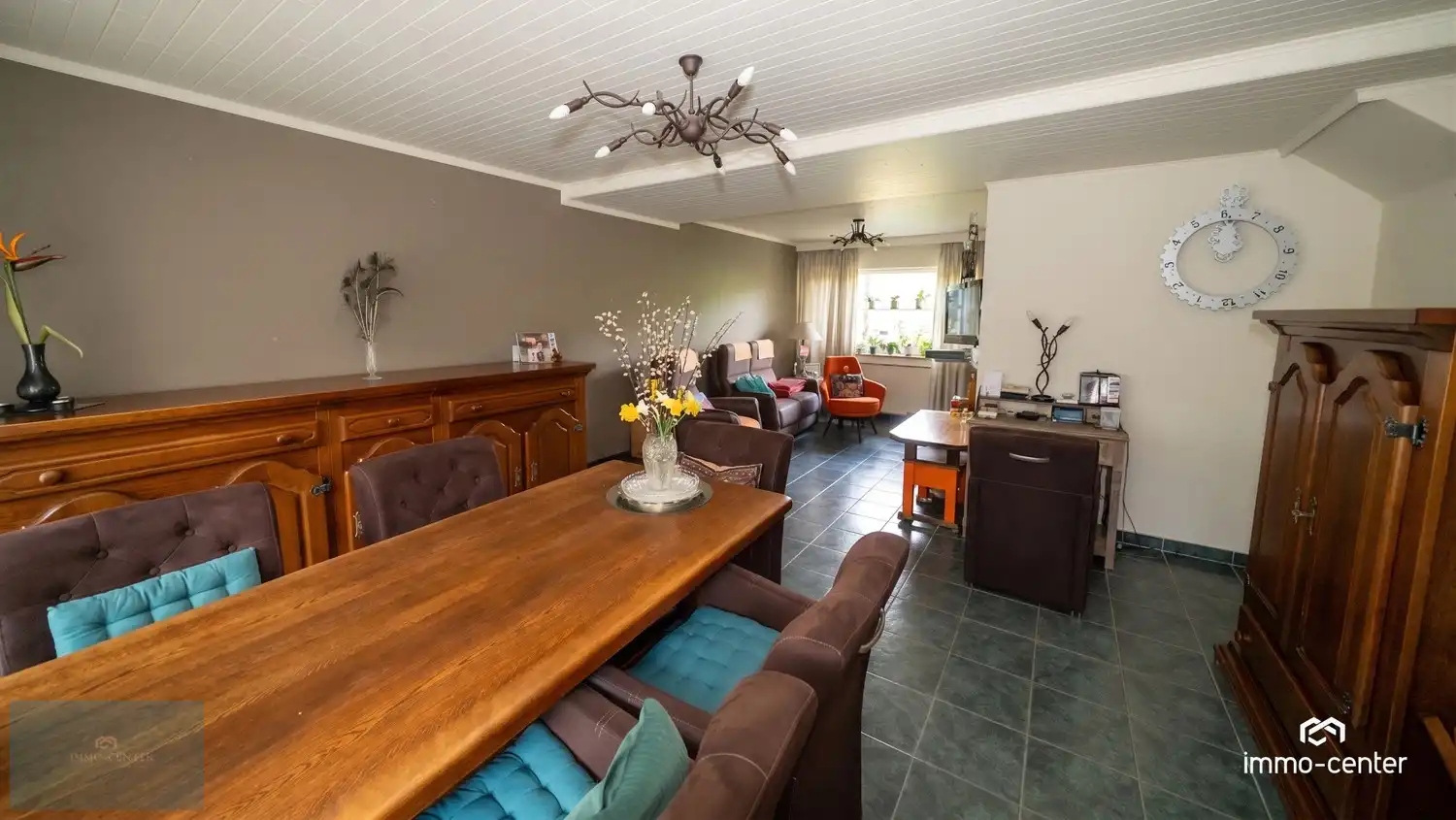 Rustig gelegen woning met 5 slaapkamers en tuin in Genk foto 3