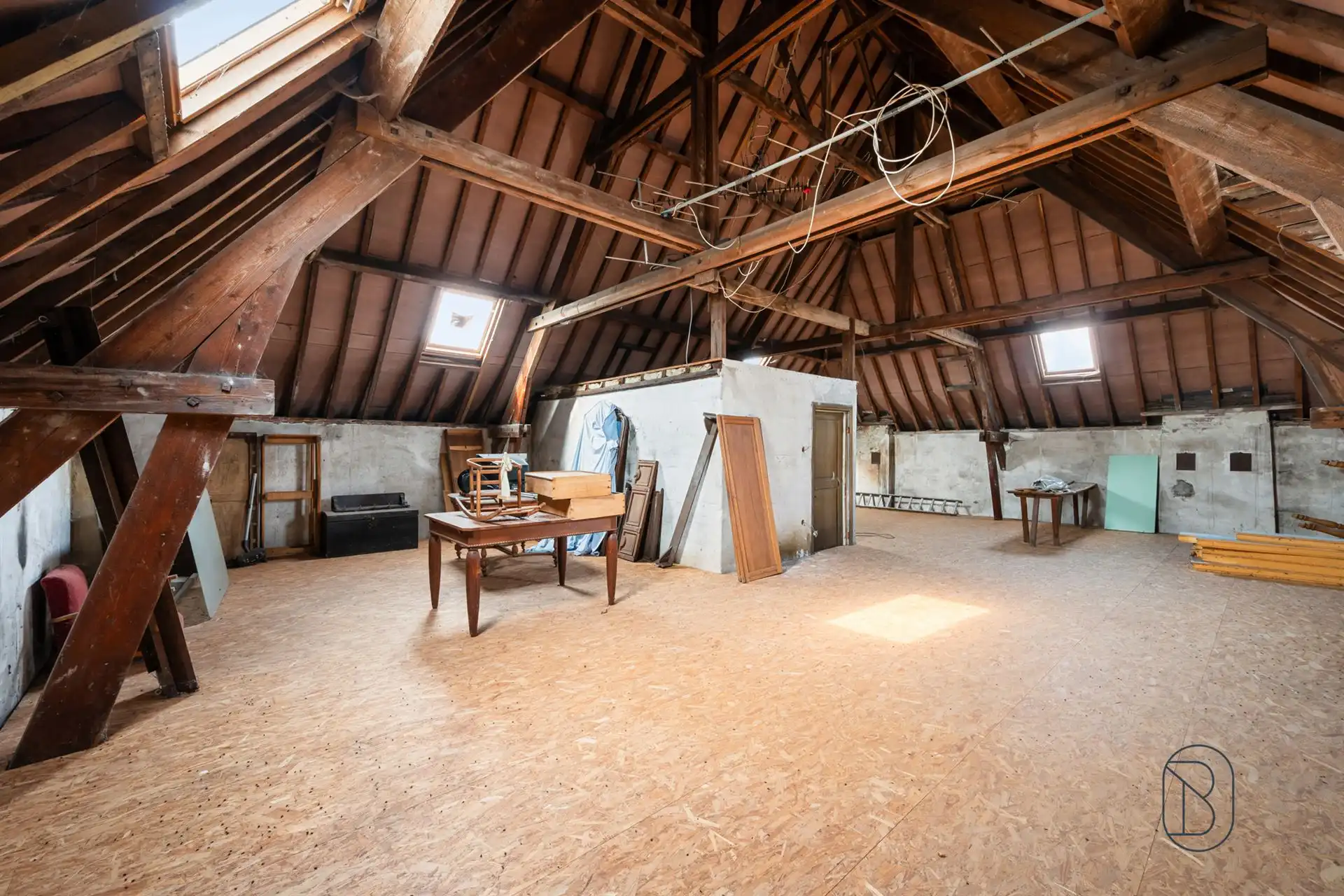 Imposante notariswoning met prachtige tuin! foto 39
