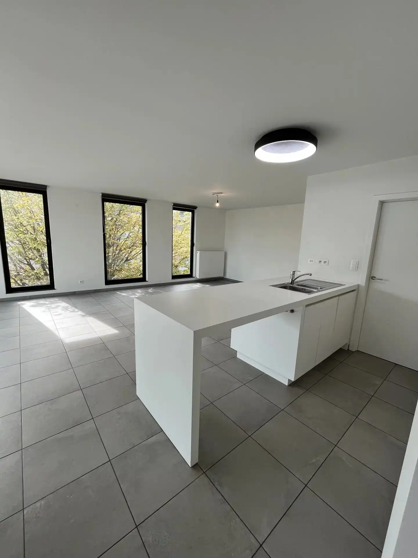 Instapklaar appartement te Zolder centrum foto 2