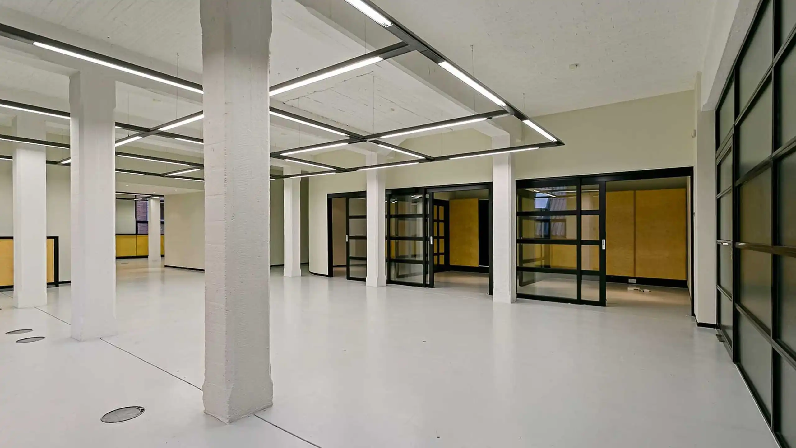 Showroom/ kantoor foto {{pictureIndex}}