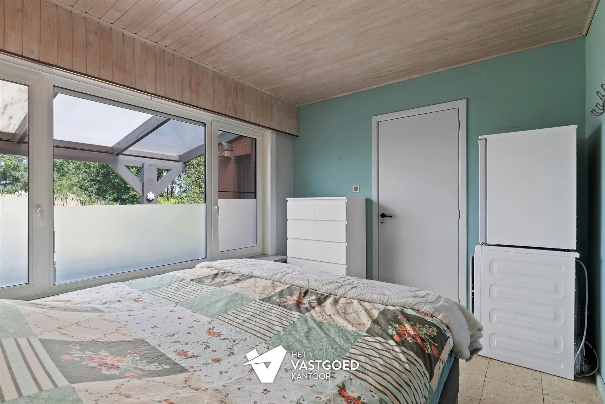 GERENOVEERDE, INSTAPKLARE WONING OP LEUKE LIGGING foto 12
