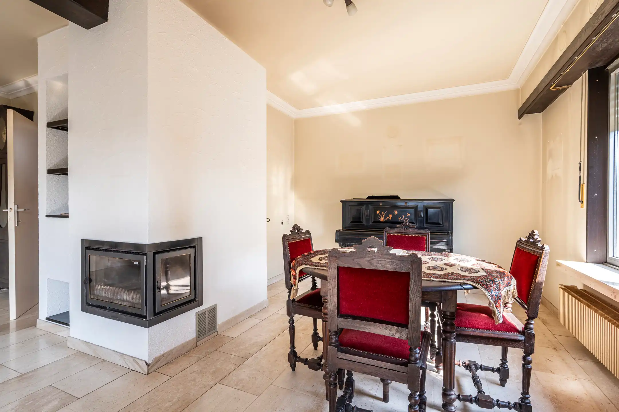 Laagbouwwoning met 4 slks, garage in kindvriendelijke wijk foto 6