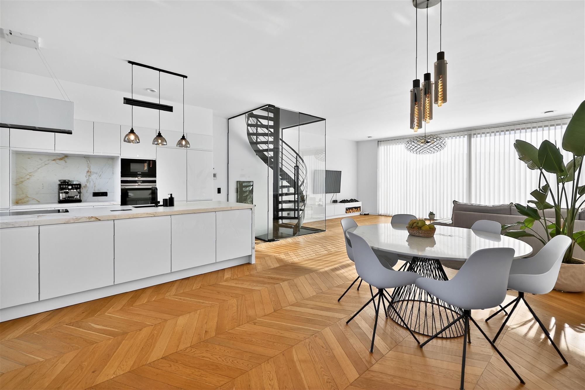 Buitengewone nieuwe halfopen woning op toplocatie foto 6