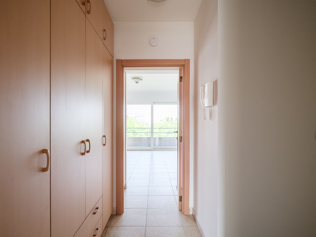 Licht op te frissen appartement met 3 slaapkamers en aangenaam terras met prachtig en open zicht over de Leie. Mogelijkheid tot aankoop autostaanplaats. foto 10
