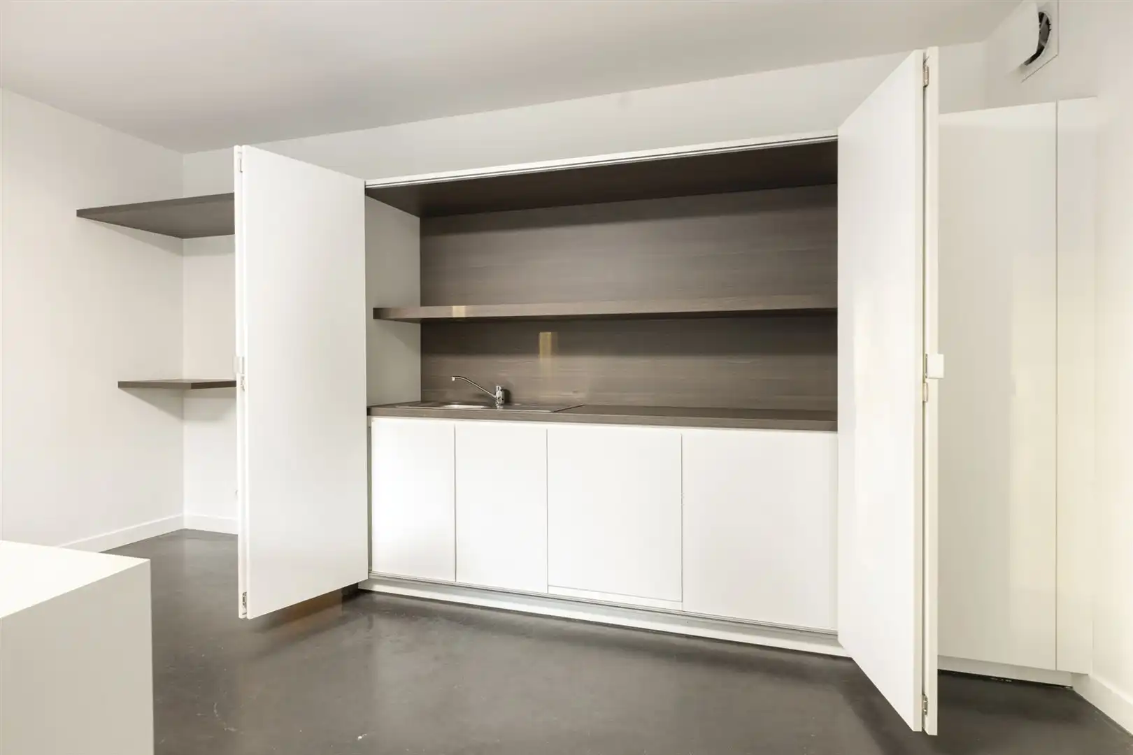 TE KOOP: Modern kantoor op gunstige locatie te Houthalen! foto 7