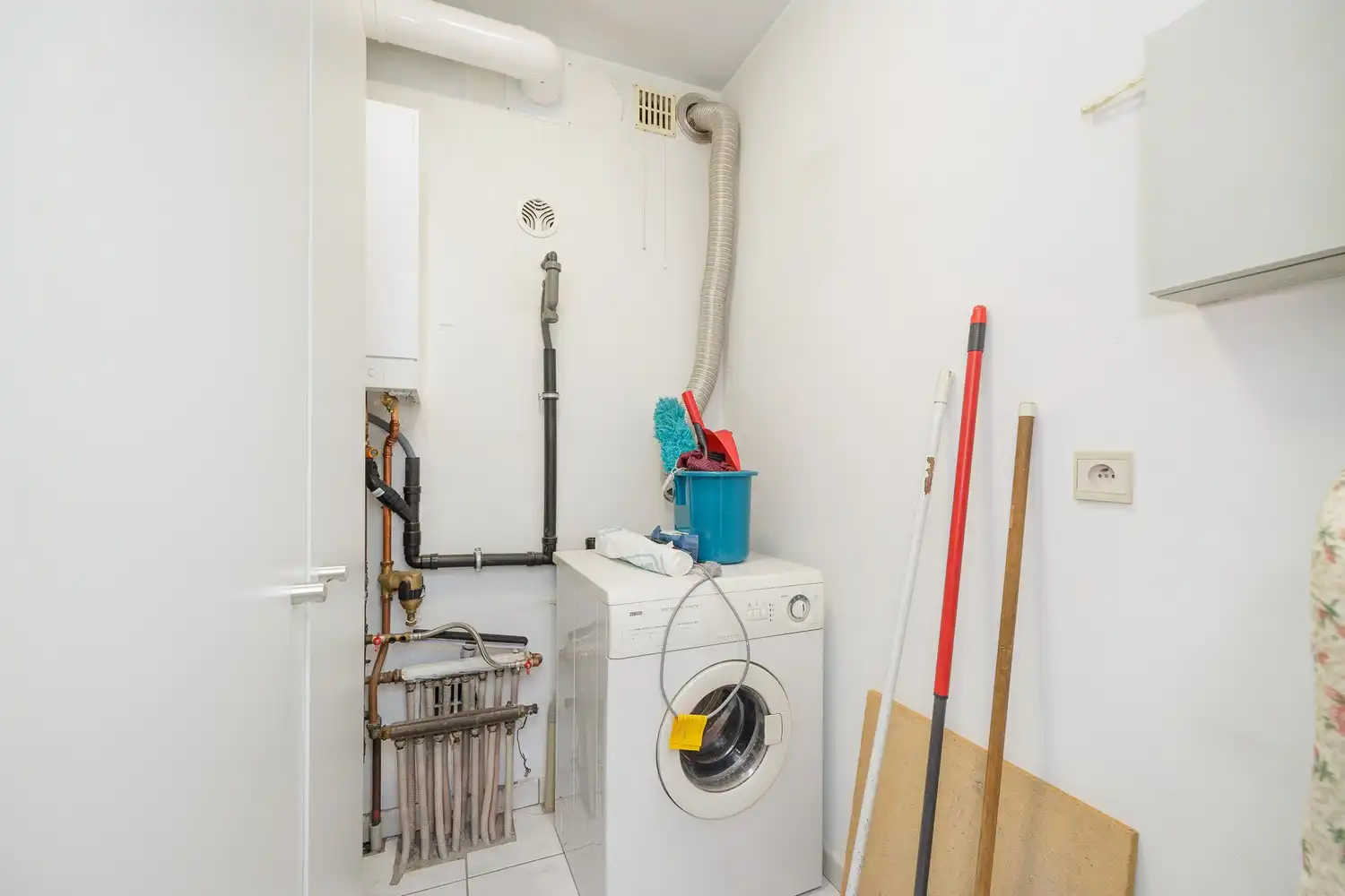 Verzorgd appartement met dubbel terras en zonnig zicht op groen in Beveren-Waas foto 19